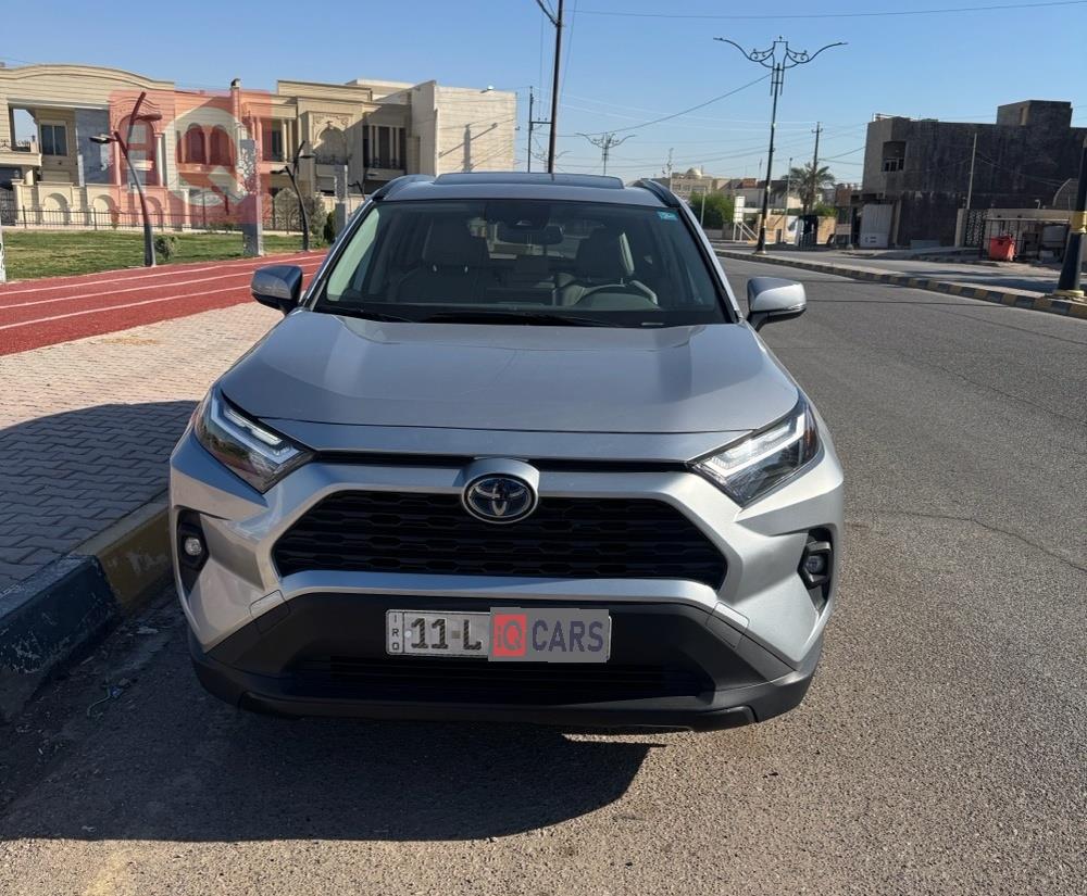 تۆیۆتا ڕاڤ 4